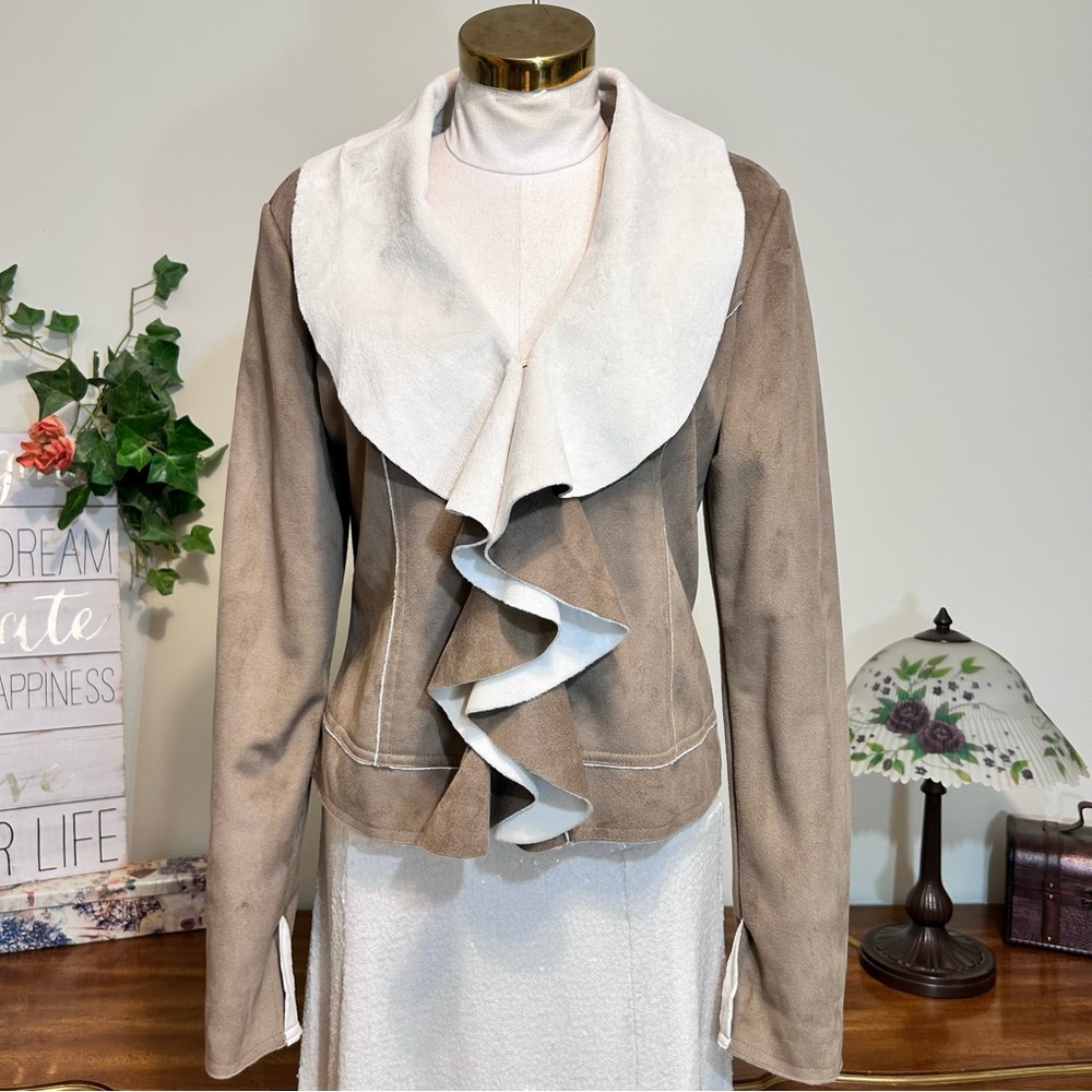 Au Lieu Tan Beige & White Faux Suede Fur Draped Ruffle Front Jacket New NWOT